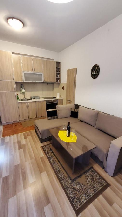 Sidro Apartment *