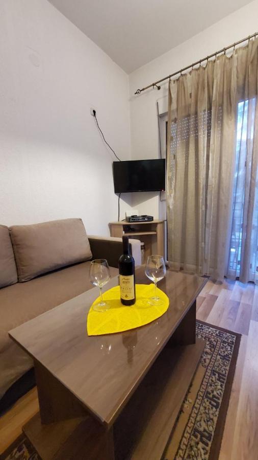 Sidro Apartment *